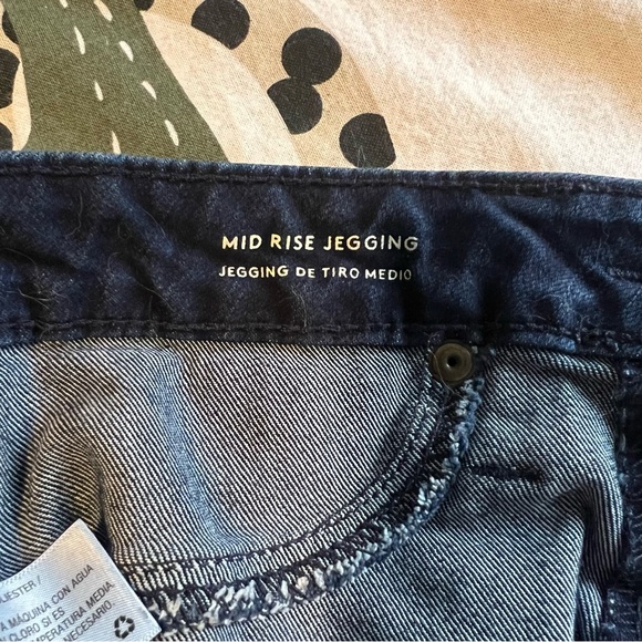 Universal Thread Mid Rise Skinny Jegging - Picture 3 of 5